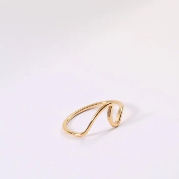Gold Ring WATERPROOF Dainty Ocean Wave Gold Ring Surfer Girl Ring Non-tarnish - Picture 6 of 11